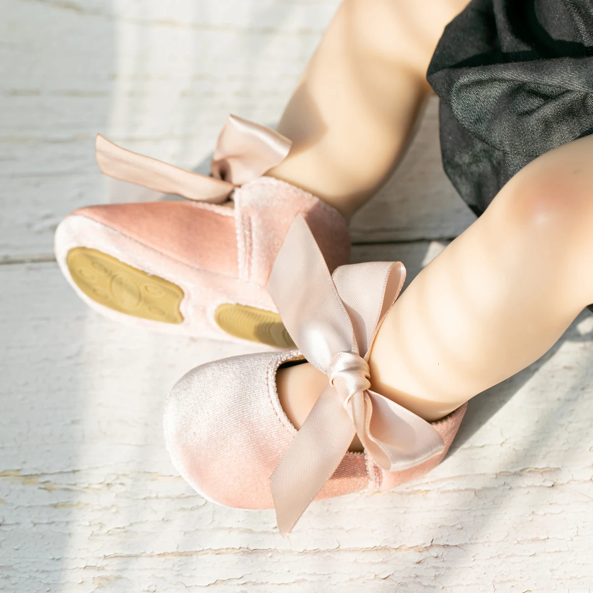 KIDSUN born Baby Girls Shoes Bowknot Lace Flat Wedding Princess Dress Shoes Non-Slip Soft Rubber Sole First Walker Crib Shoes 250219