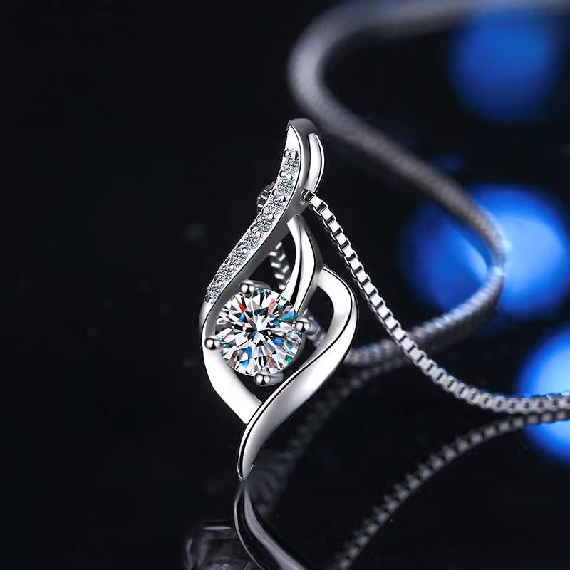 Fine Premium S Sterg Sier Moissanite Pendant Necklace Engagement Jewelry Gift for Ladies