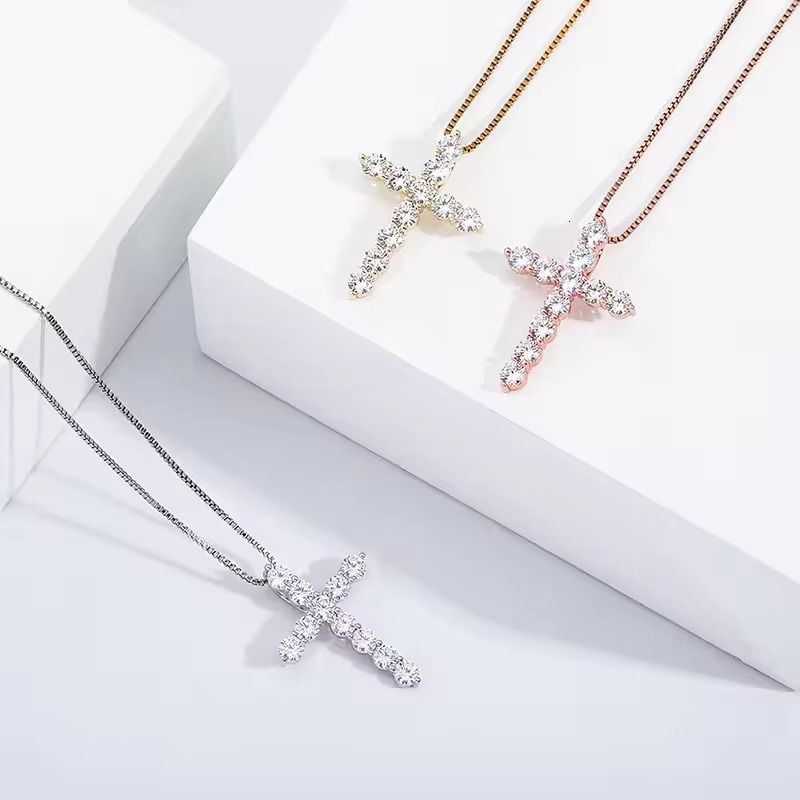 Cheapest Sterg Sier GRA Certified 3mm Vvs1 Moissanite Dia Box Chain Womens Cross Pendant Necklace