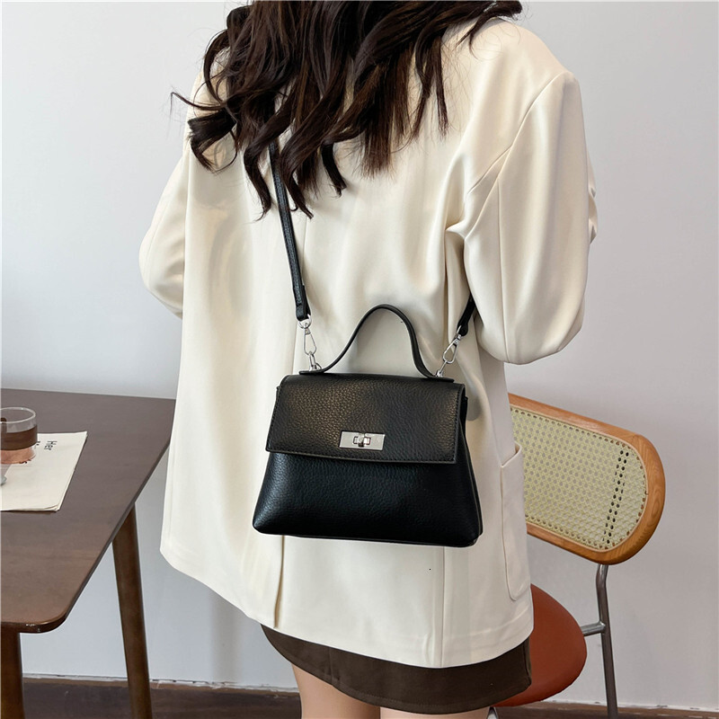 Genuine leather 2025 new light luxury women's small simple and versatile fashion single shoulder diagonal cross Kelly bag #swissmilitary