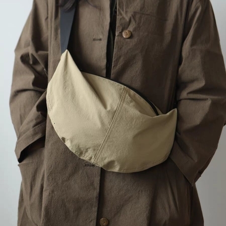 Bugu Forest Same Nylon Cloth Women's Casual Wide Strap Single Shoulder Crossbody Simple and Lightweight Moon Bag #swissmilitary