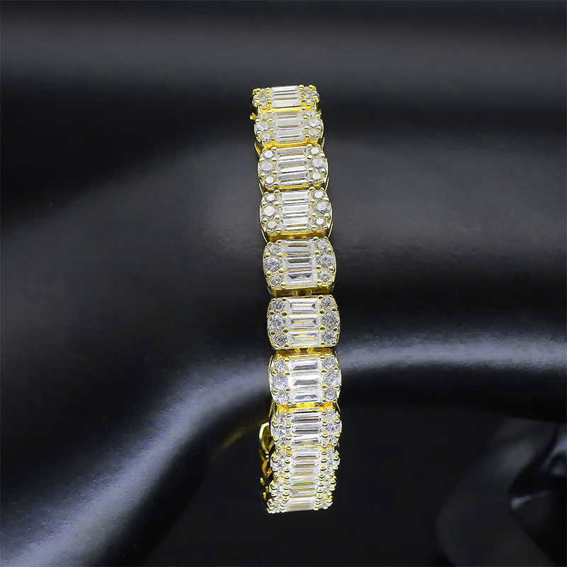 Luster Jewelry Hip Hop Jewelry 925 Sterling Silver Jewellery VVS Moissanite Tennis Bracelet With Green Emerald Gemstone for Men