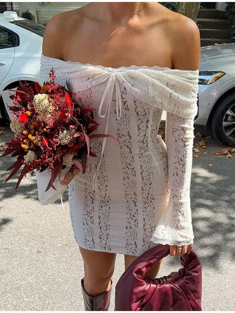 Vintage Hollow Out Floral Lace Off Shoulder Maxi Dress Women Fashion Flare Long Sleeve Slim Dresses Elegant Lady Party Robe 250218