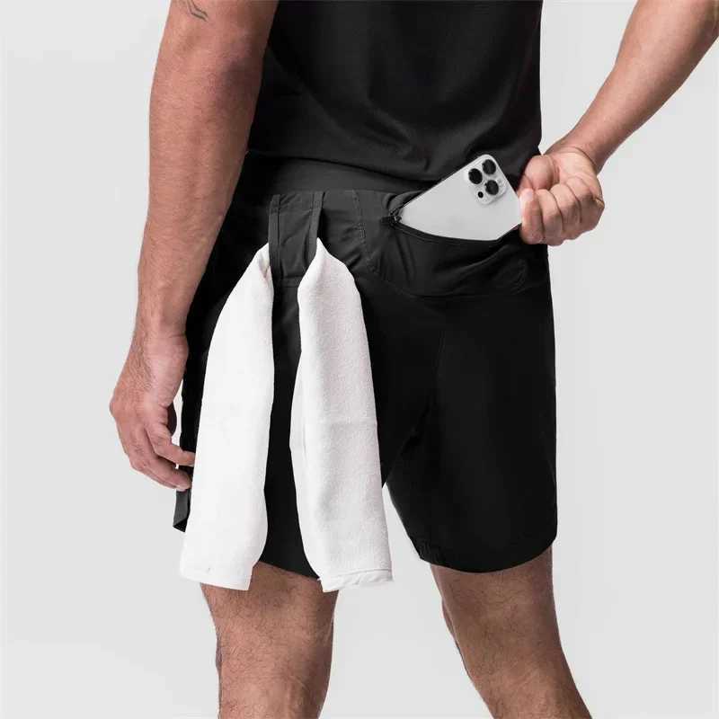 2025 New Mens Fitness Shorts Summer Quick drying Sports Shorts Training Shorts Mens Zipper Pocket Casual Sports Shorts W250219
