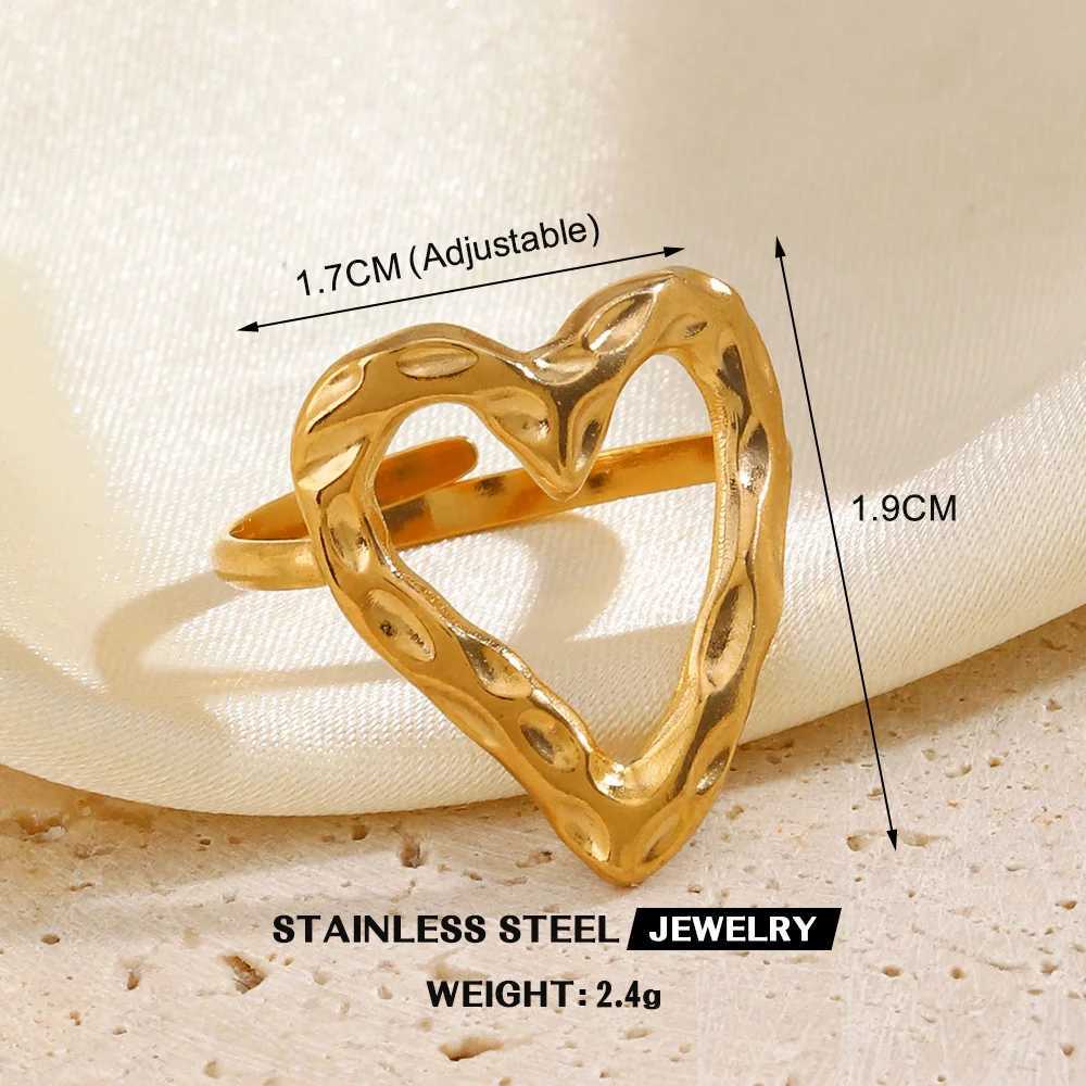 Gold Color Stainless Steel Heart Ring Women Metal Finger Hollow Ring Waterproof Jewelry Girlfriend Gift Bijoux Femme AnillosXJ250219