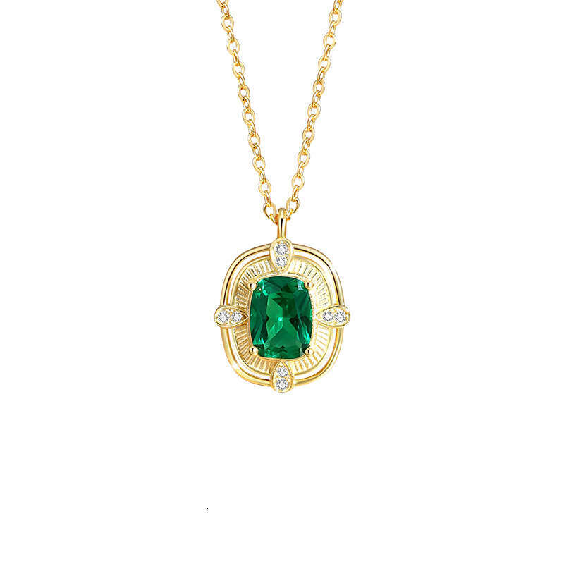 Square sugar pure sier necklace for women with niche design, light emerald zircon collarbone chain, high-end pendant