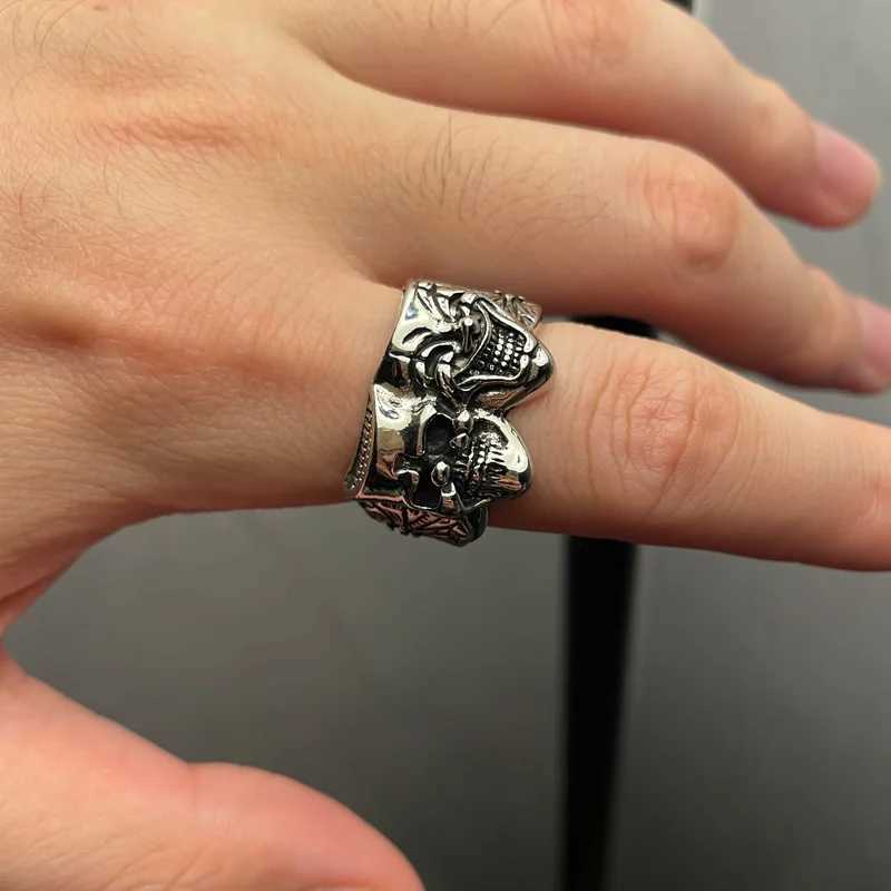 Retro Two Face Joker Ring For Men Silver Color Punk Gothic Adjustable Ring Rock Handmade Hiphop Unisex Jewelry Accessories GiftXJ250219