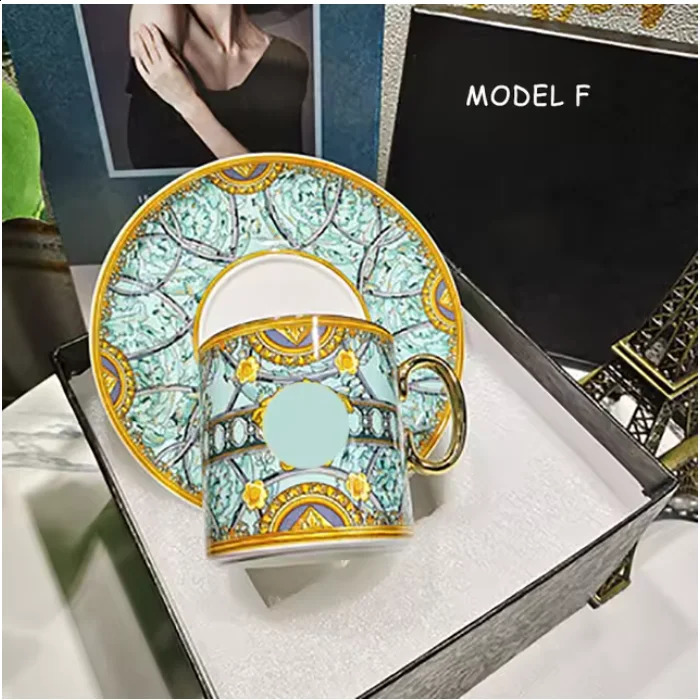 European Gold Rim Coffee Cups Bone China Handpainted Tea Cup Saucer Couples Mugs Drinkware Gift Box 250219