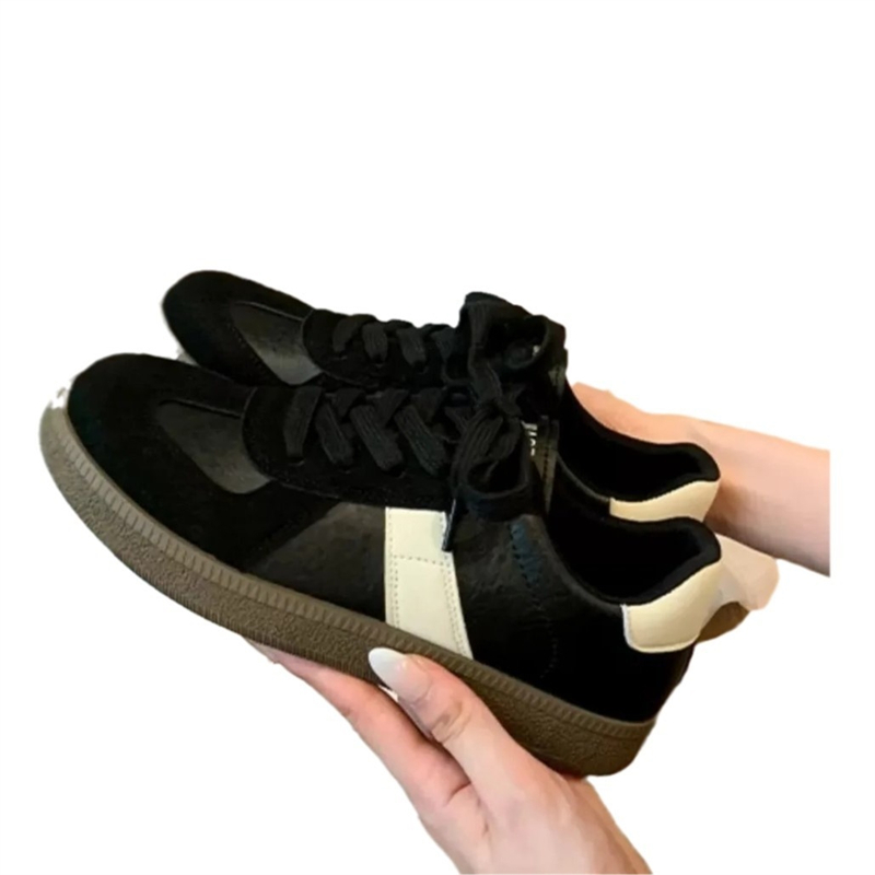 Free shipping designer Casual Shoes for woman 2025 Early Spring New Collection vintage Sport outdoor shoes