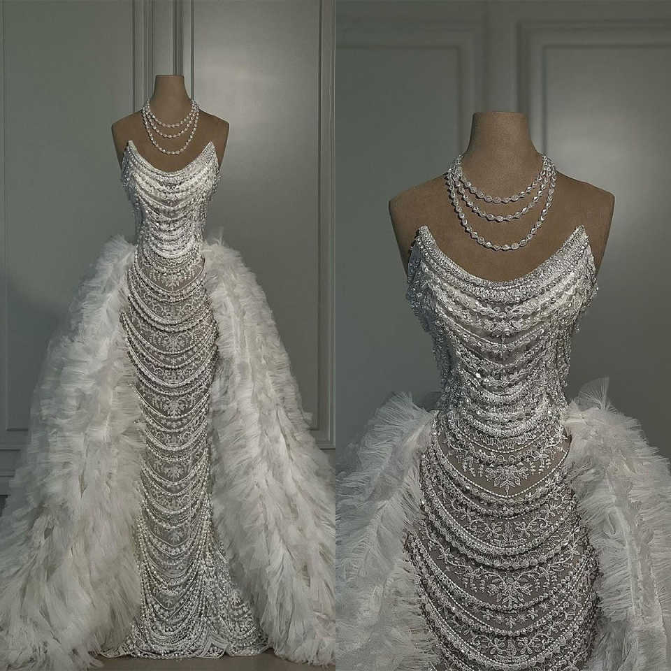Luxury Mermaid Wedding Dress Beading Sequins Strapless Bride Gowns Sleeveless Ruffles Sweep Train Bridal Dresses Customized
