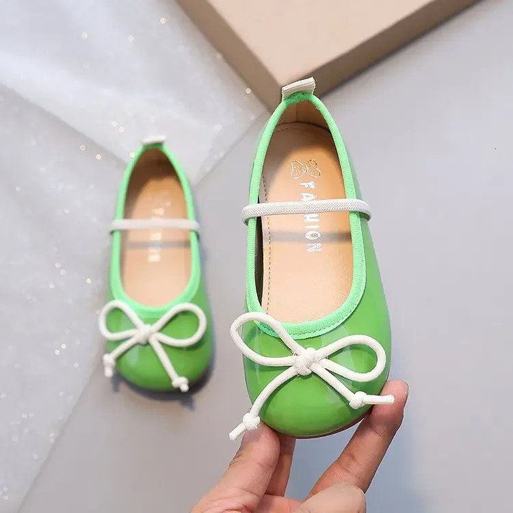 Girls Leather Shoes Spring/Autumn Kids Flats with Simple Lacing Bow Round Toe Soft Sole Colored Princess Shoes for Show 250219