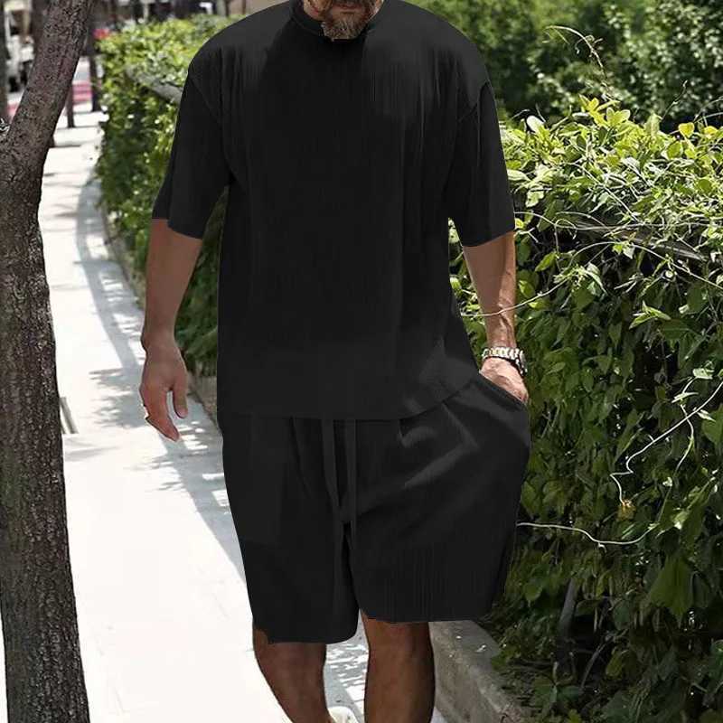 T-shirt Loose Short Sleeved Casual Sports Suit Mens Shorts Cool European and American Ice Silk Summer Mens ClothingXJ250218