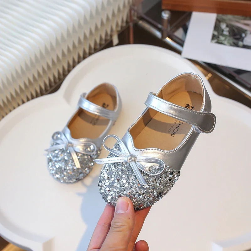 Kids Silver Ballet Shoes Sequins Versatile Girls Princess Leather Shoes Shallow Childrens Fashion Causal Flat Shoes Round-toe 250219