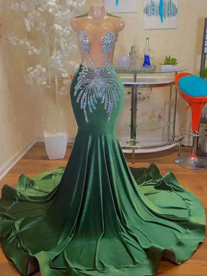 Green Rhie Long Prom Dress Black Girls Beaded Crystal Formal Evening Gown Birthday Party Gala Dresses Customized
