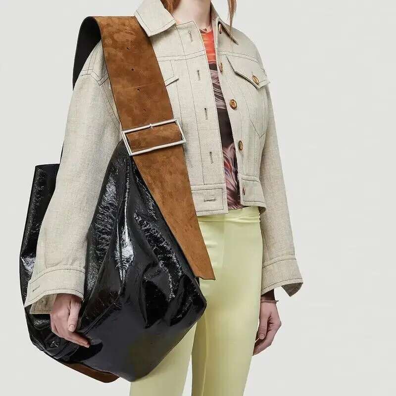Personality Wide Shoulder Straps Tote Bags For Women Designer Handbags And Purses 2023 New In Large Capacity Crossbody