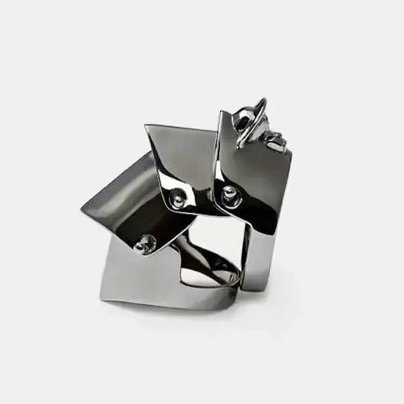 Anime Oosaki Nana Cosplay Metal Ring Armor Ring Rock Punk Style Movable Joint Rings Unisex Fashion Jewelry Prop AccessoriesXJ250219