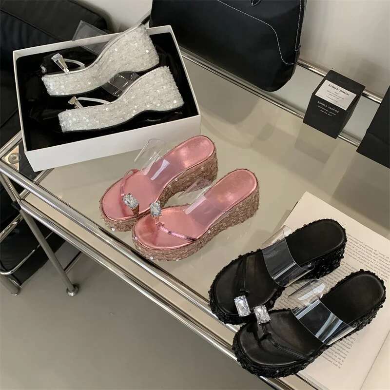 Designer Crystal Sequin Cloth Platform Wedge Slippers Women Street Style Clip Toe High Heels Banquet Summer Shoes