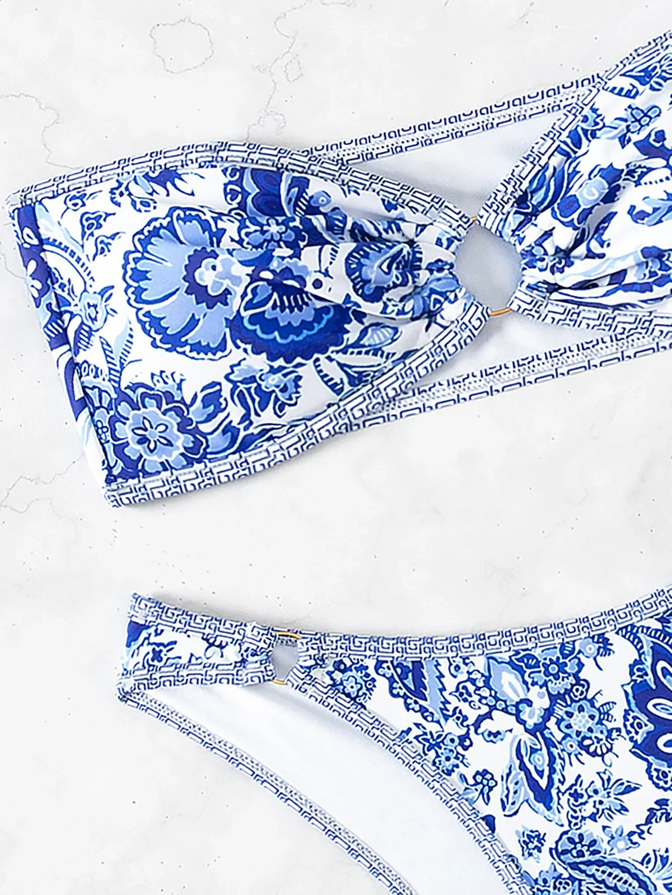 Womens Strapless Sexy Bikini Set Blue and White Porcelain Printed 2 Piece Swimsuit 2024 Summer Beach Vacation Bathing Suit 250217