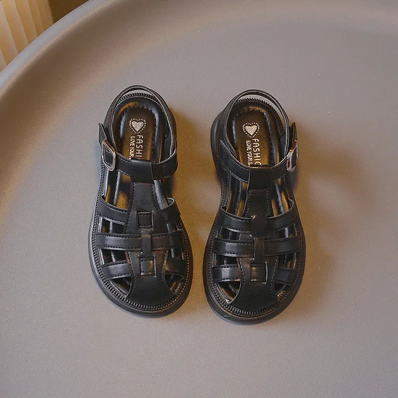 Childrens summer sandals solid color childrens girls shoulder woven style beach shoes fashionable childrens cut flat sandals 250219