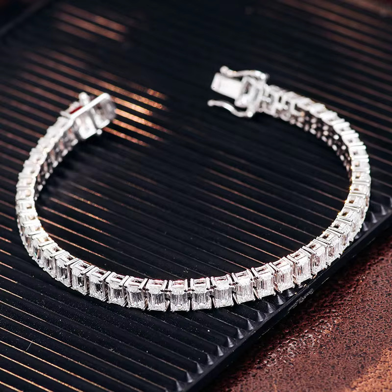 Trendy Emerald Cut Moissanite Sier 10k 14k White Gold Tennis Bracelet Chain the Best Gift to Women Mother