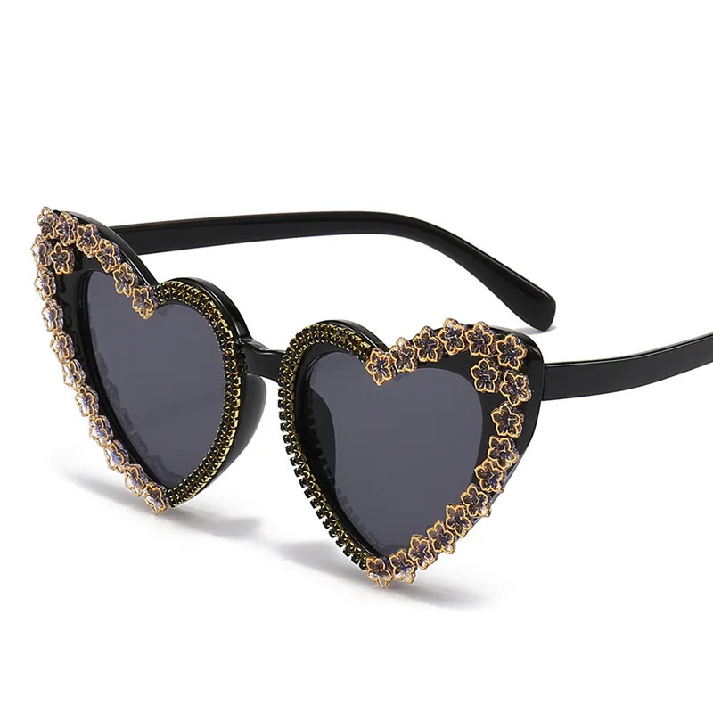 Diamond studded Love Sunglasses European and American Personalized Party Glasses Womens Stage Fashion Sunglasses 250218