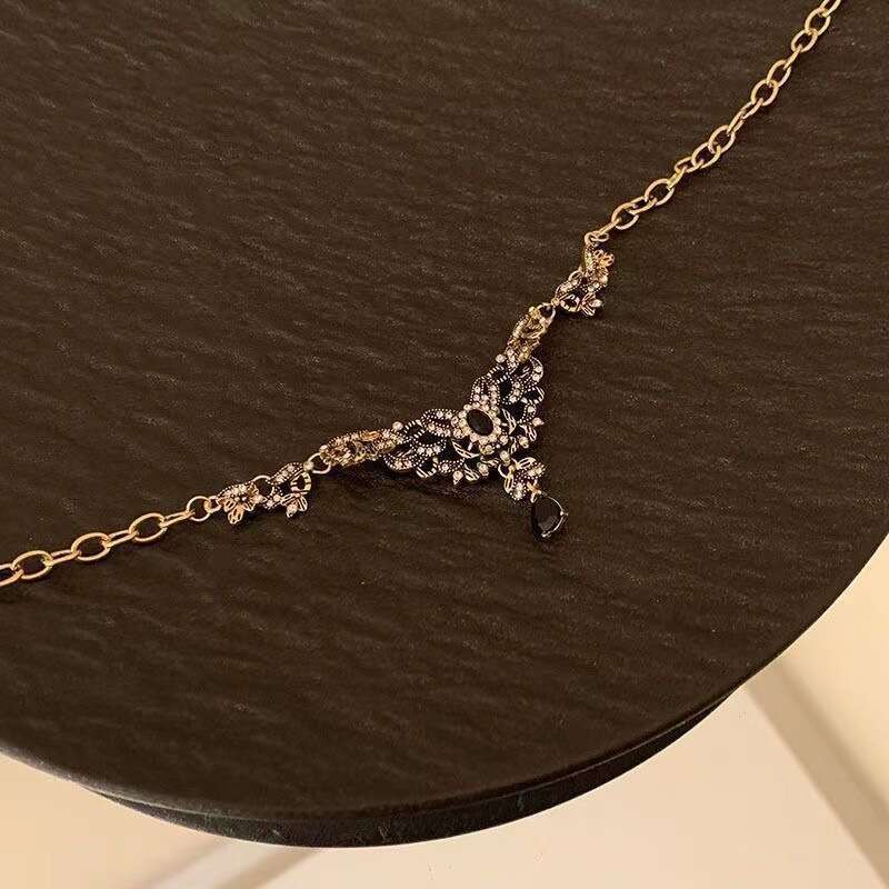 Fengfan wer Palace Pendant Butterfly Temperament Fashion Accessories Gentle Versatile Necklace Women