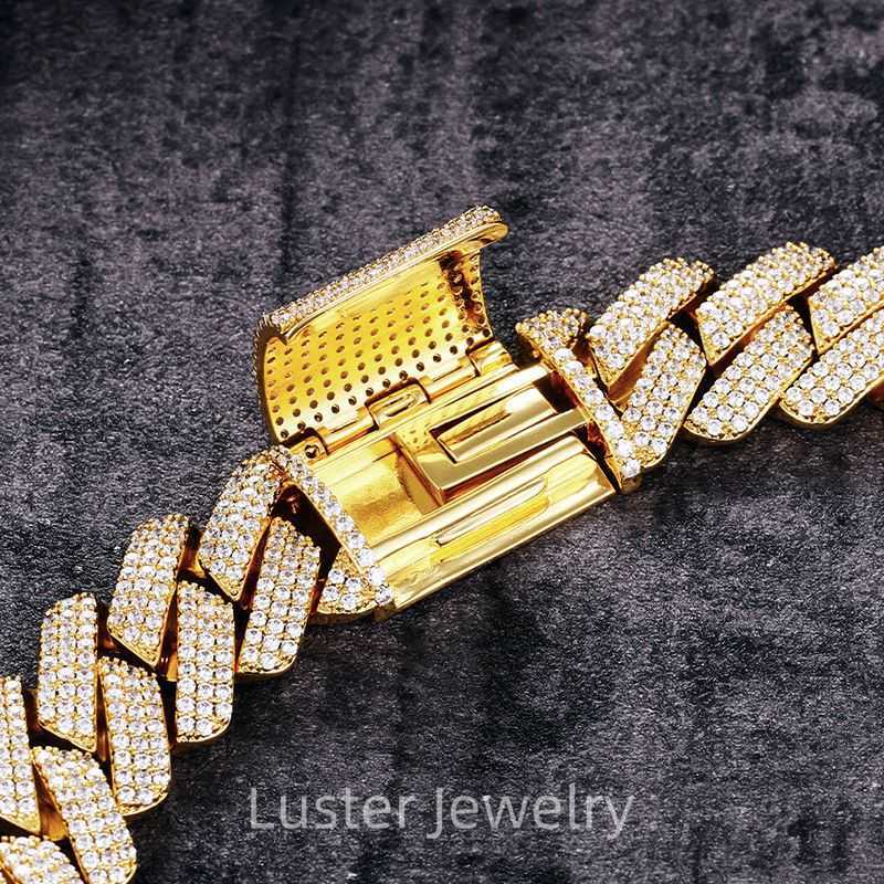 Luster Super Cool Hip Pop High Quality S925 Silver 20mm Width Three Line Paving Moissanite Cuban Link Chain for Men