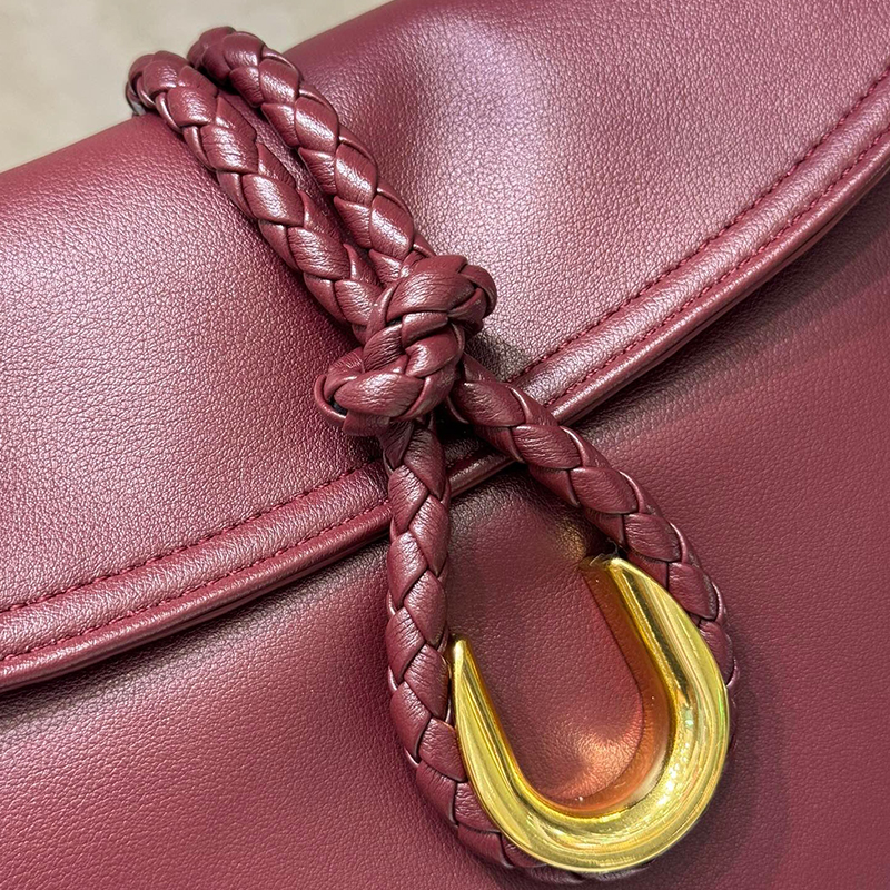 Elegant Temperament Liberta Clutch Designer Handbag Women Bags Genuine Leather Exquisite Banquet Bag Ladie Purse Magnetic Closure Lady Wallet