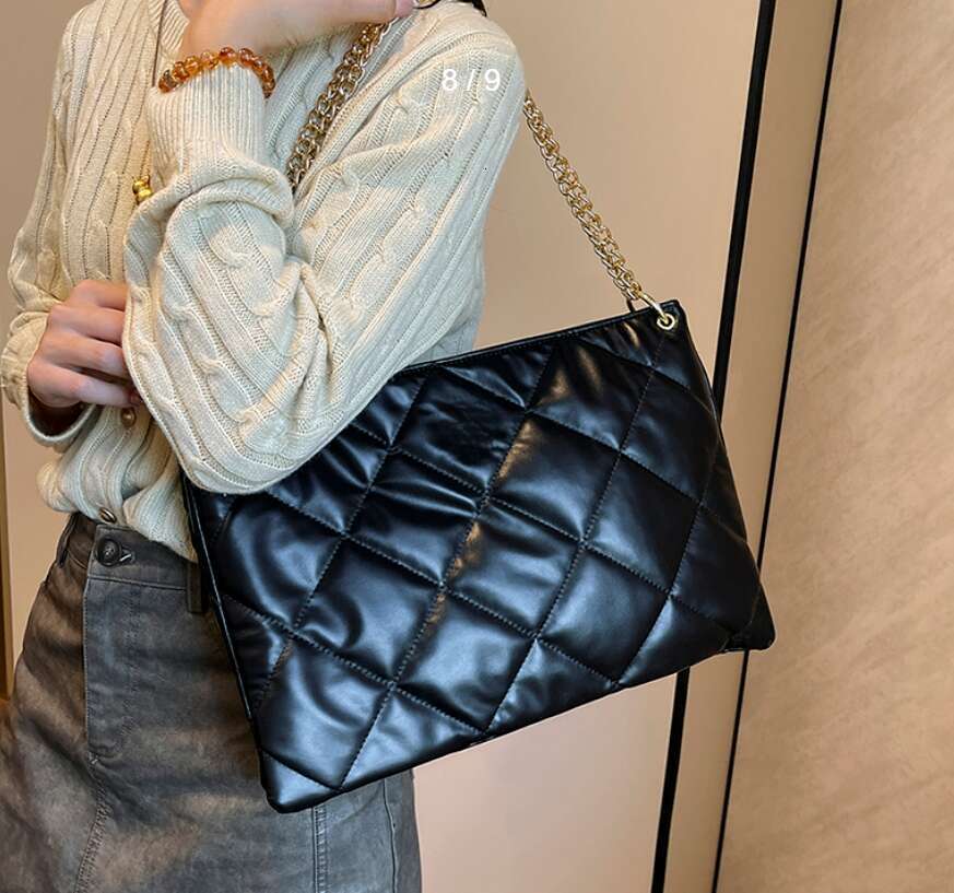 Large Capacity Dia Grid Women's New High-End Commuting Bag, Popular Wide Shoulder Strap Diagonal Cross Bags
