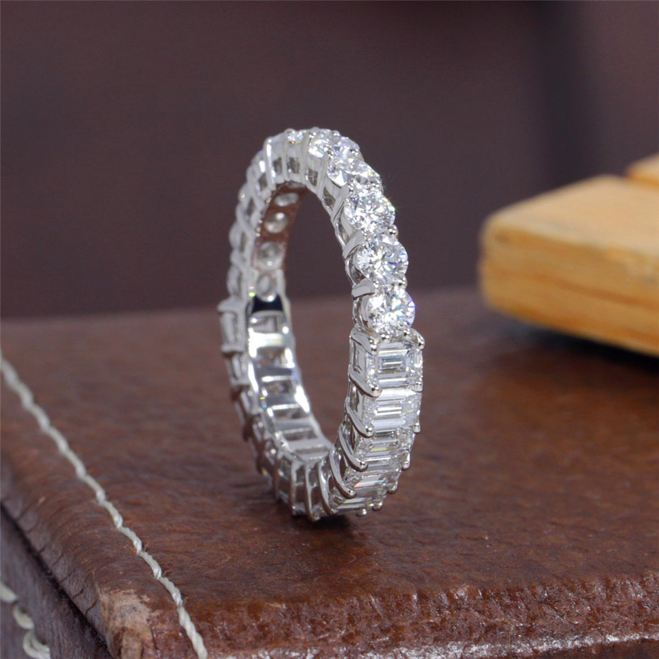 Jewelry18K Solid White Gold Full Eternity Band Lab Grown Diamond Band Half 3.0mm Round Half 4*3mm Emerald Stackable Band HPHT CVD Real Gold Women Wedd