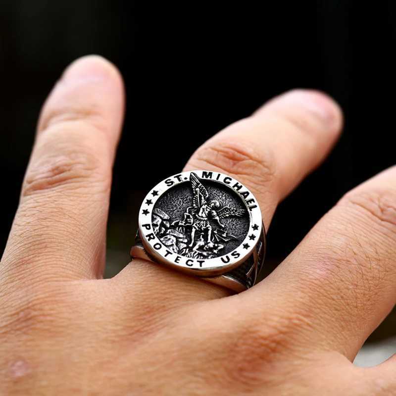 2023 new Steel Soldier Cool Stainless Steel Silver Color Christian Lorraine Archangel Michael Cross Titanium steel RingsXJ250219