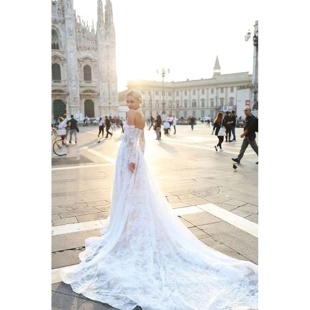 Gorgeous A E Wedding Dresses Sweetheart Appliques Wers Backless Bridal Gown Sweep Train Vestidos De Novia Customized