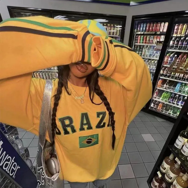 2000s Women Man Autumn Brazil Flag Yellow Oversized Hoodies Y2k Aesthetic Long Sleeve Pullover Top Vintage Sweatshirt Streetwear 250218