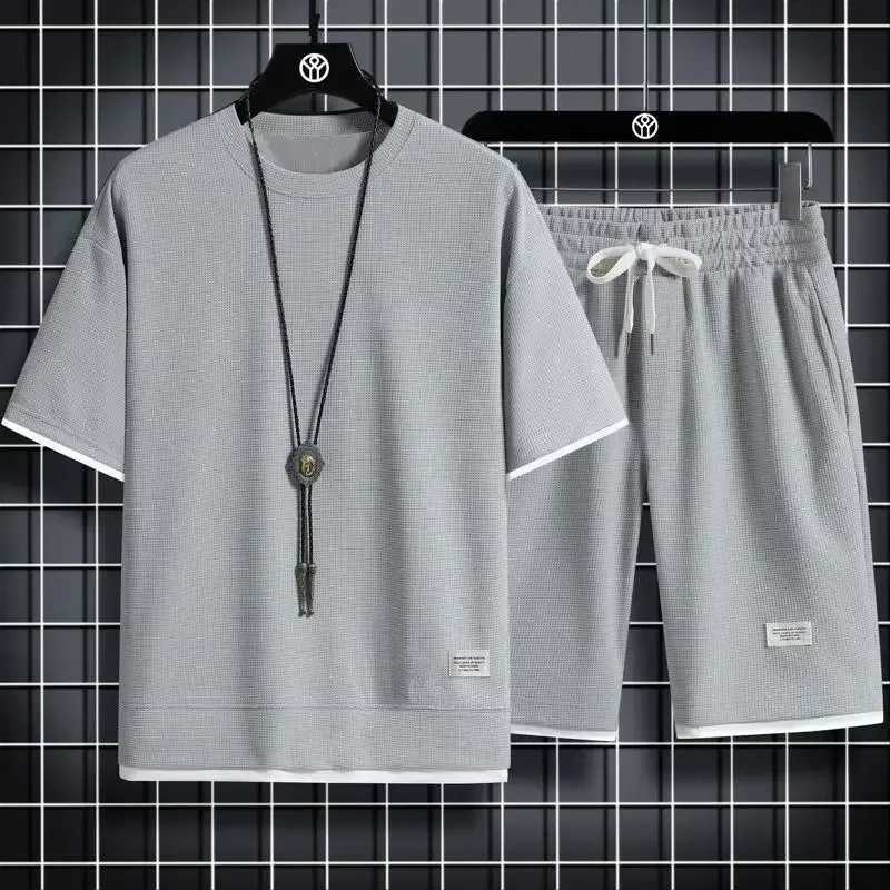 Casual Sportswear Loose-Fit Mens Summer Outfits Korean Trendy Short Sleeve T-shirts 2-Piece SetsXJ250218
