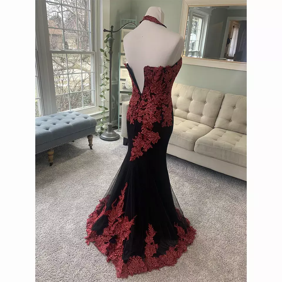 Vintage Black And Burgudy Mermaid Wedding Dresses Halter Neck Lace Appliques Long Gothic Wedding Gown For Bride 2025 Sleeveless Vestido De Novia