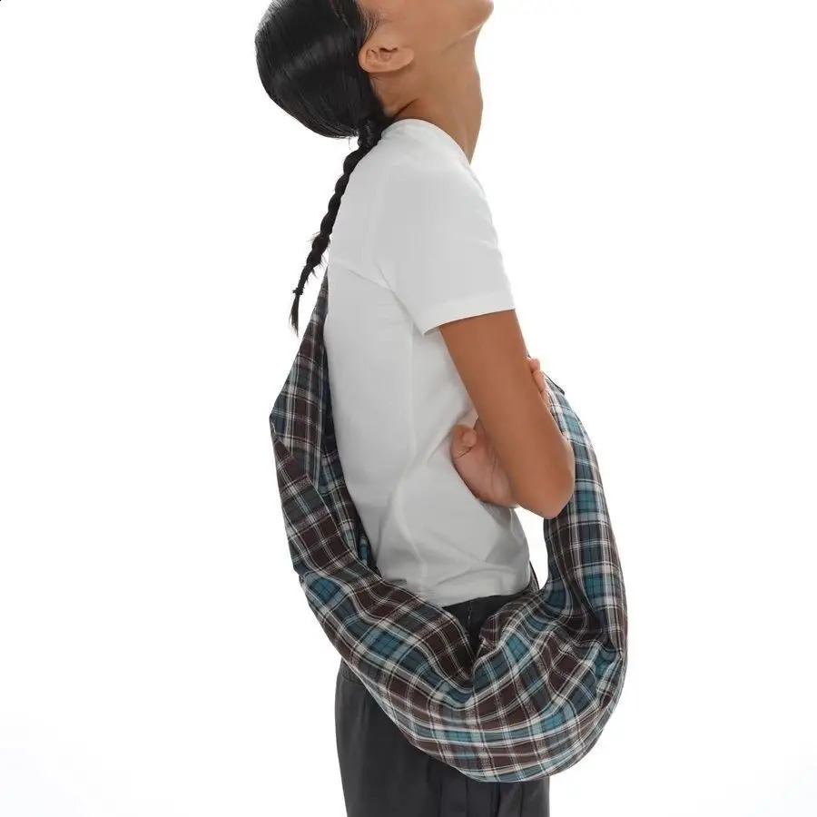 Mens Unisex Jacquard blue plaid one-shoulder messenger bag travel fashion casual bag large-capacity travel sports storage bag 250214