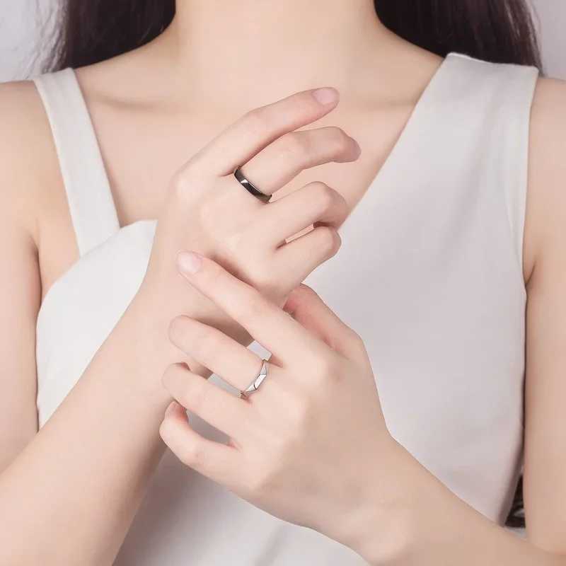 1Pair Black White Lozenge Couple Rings Open Ring for Women Men Adjustable Finger Rings Romantic Lovers Anniversary Jewelry GiftXJ250219