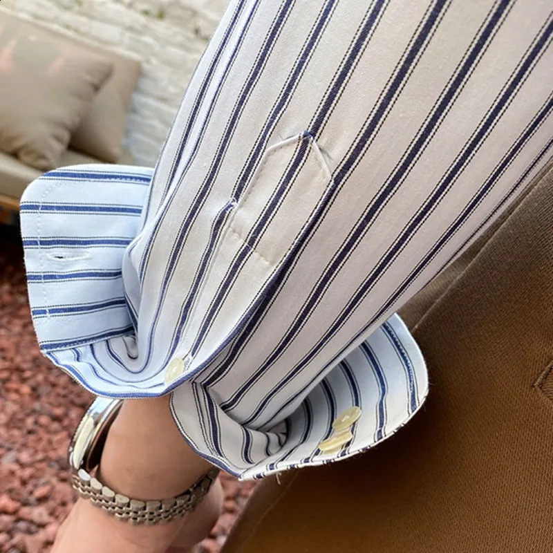 Casual Stripe Shirt Retro Shirt Dress Camisa Masculina Social Italian Spring British Style Men Long Sleeve Striped Shirt 250214CJ