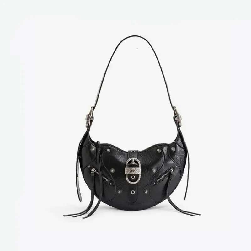Stylish Underarm New Horn Commuter Leather Motorcycle Designer Trend Fringe Light Women's Shoulder Bag