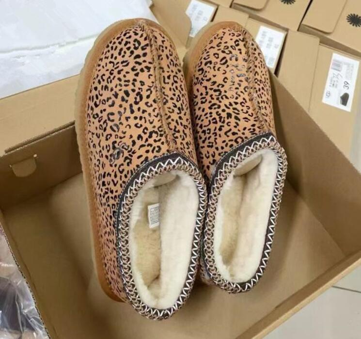 Man Woman tasman slipper leopard print tasman braids Maxi Curly boots Slippers Ultra Mini snow boots cozy Sheepskin Winter Warm Boots