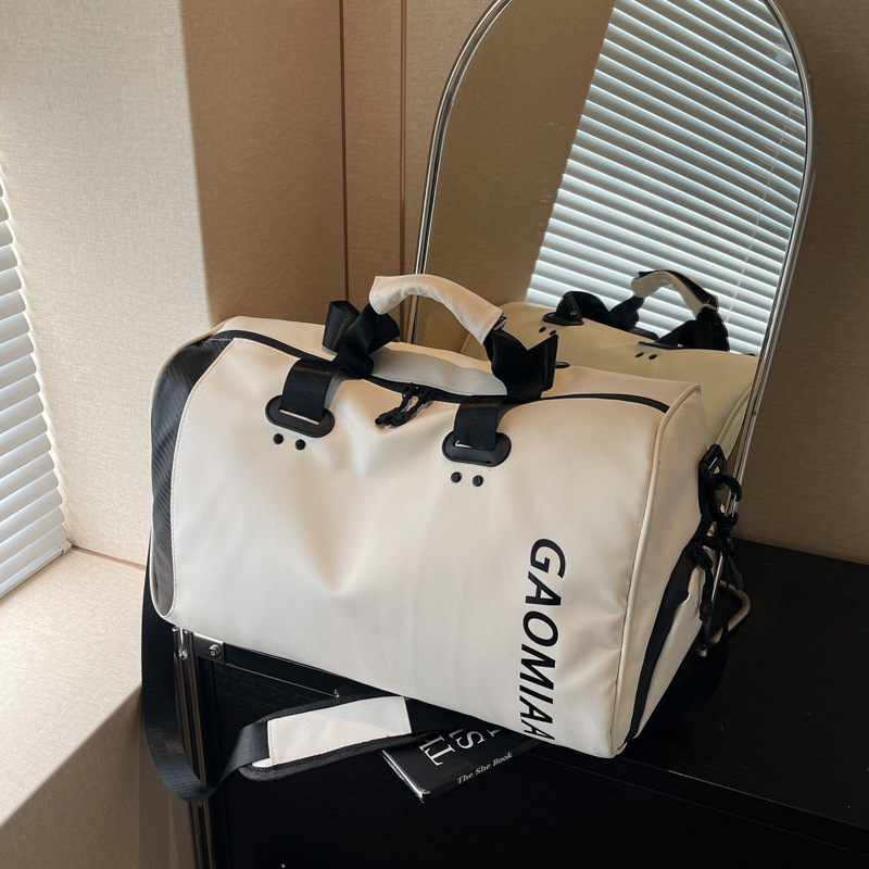Designer 2025 new trend outdoor storage single shoulder crossbody tote duffel Yoga fiess bag large capacity