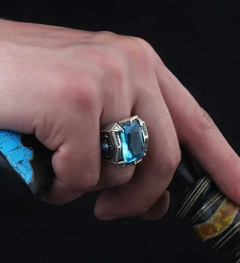 Classic Retro Rainbow Men Rings Silver Color Carving Pattern Signet Steampunk Rings for Men Birhday Gift Party Gothic JewelryXJ250219