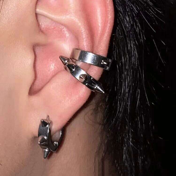 Riveted bone cochlear street dark punk pointed rivet, super cool clip, ear buckle, unisex earrings