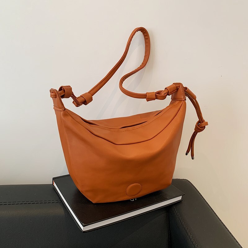 Small niche design for women in autumn winter 2025, new casual and relaxed one shoulder crossbody bag, commuting dumpling bag #swissmilitary
