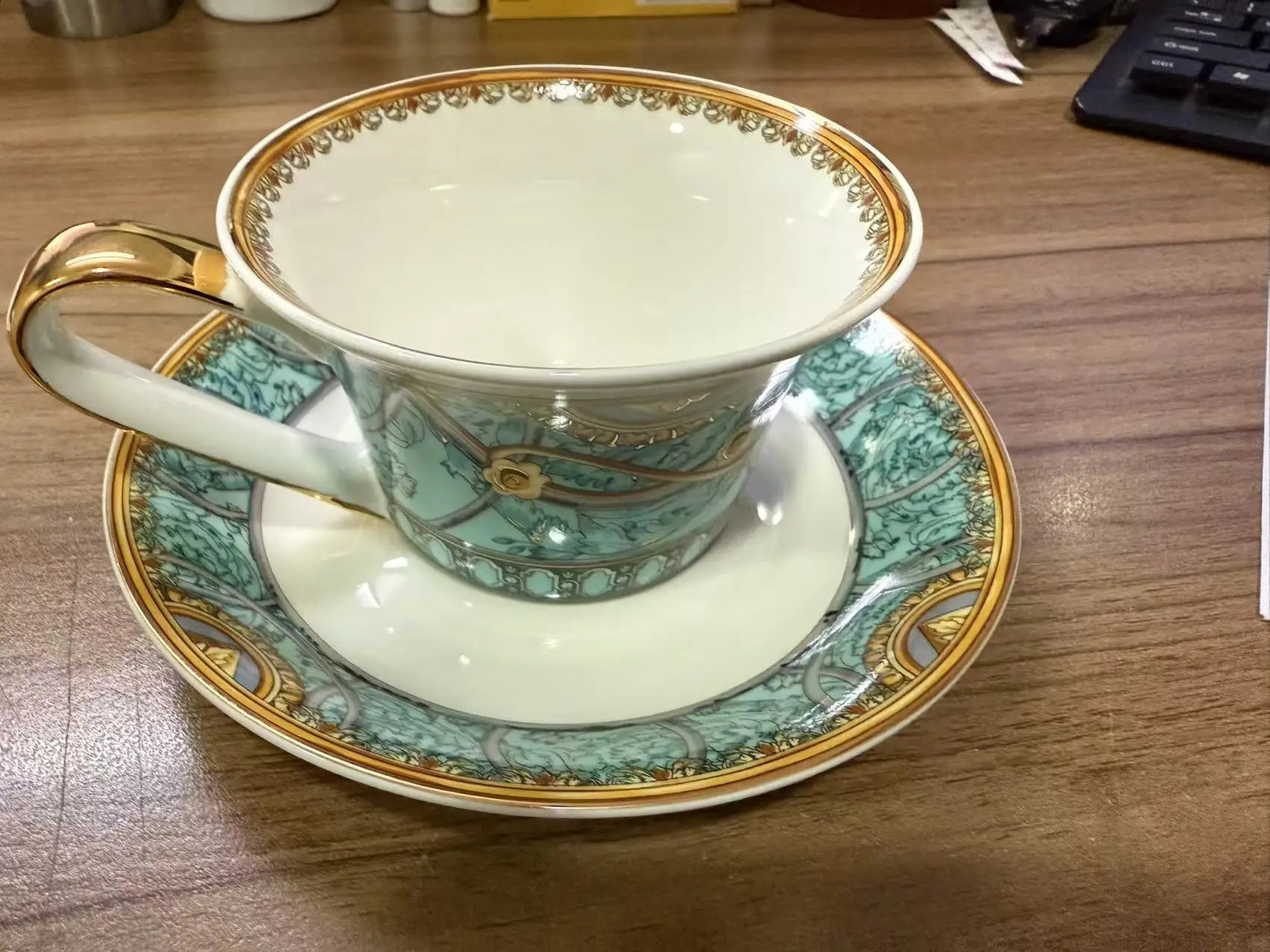 European Gold Rim Coffee Cups Bone China Handpainted Tea Cup Saucer Couples Mugs Drinkware Gift Box 250219