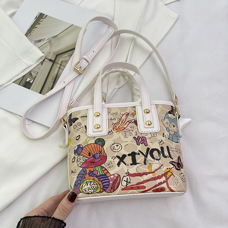 Graffiti Bear Collection 2025 Early Spring New Cartoon Single Shoulder Large Capacity Women's Handheld Crossbody Bag #swissmilitary