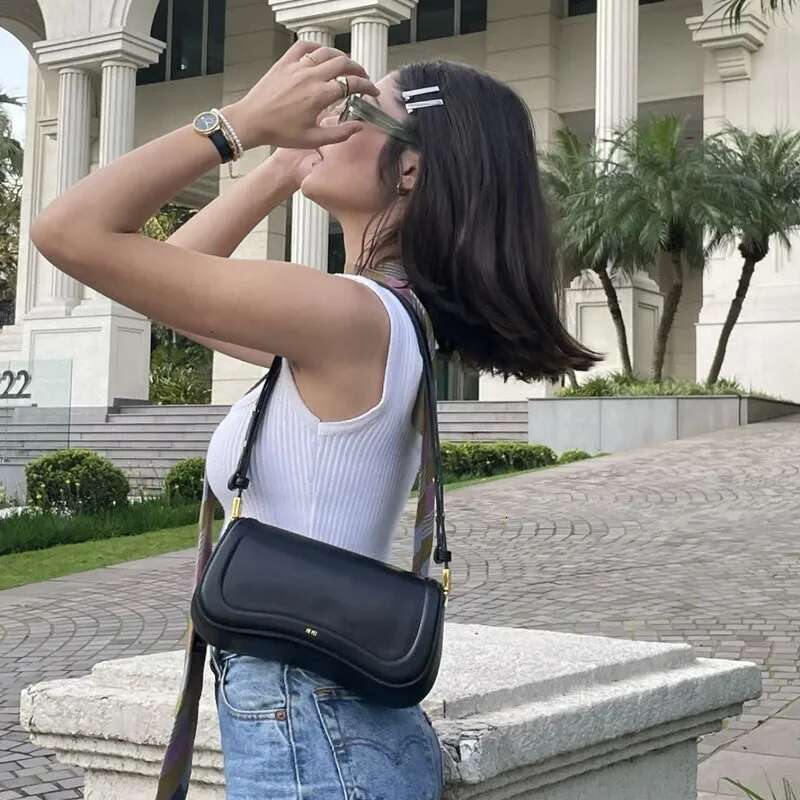 JW PEI Pudding JOY Niche Crossbody Shoulder Underarm High-Grade Women's New Bag 1C56