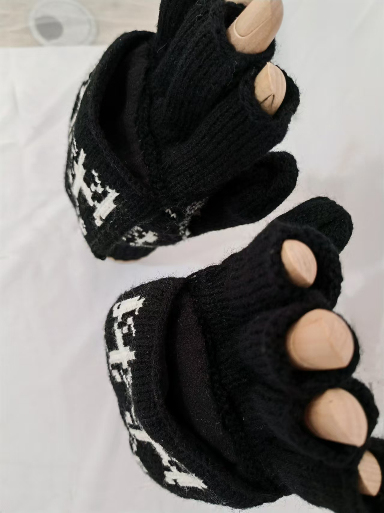 Unisex Half Finger Padded Covered Jacquard Warm Acrylic Knit Gloves XYS004