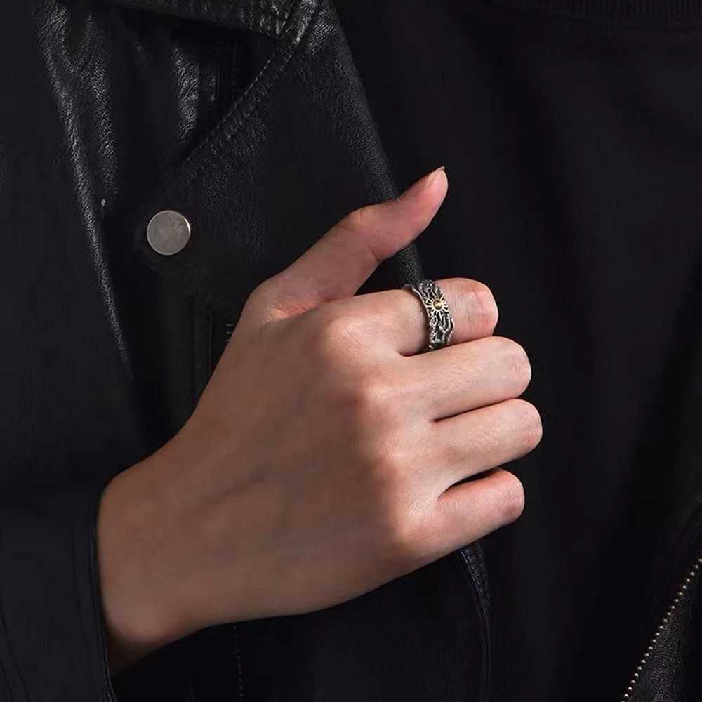 Retro Golden Sun Ring For Men SIlver Color Punk Gothic Trendy Open Ring Handmade Designer Jewelry Unisex Accessories Lovers GiftXJ250219