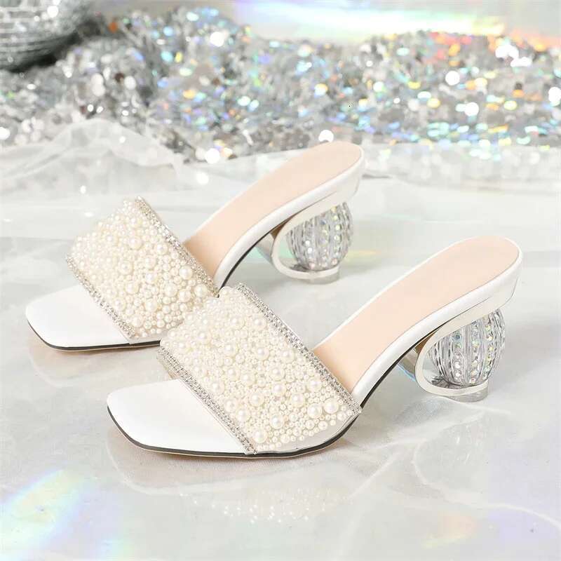 Street Style PVC Transparent Pearl Women Slippers Fashion Open Toe Crystal Dia Round Heels Female Shoes